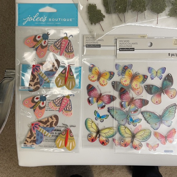 Stickers! Tress! Bees? Butterflies, peacocks! - Picture 6 of 10